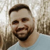 Alex Gauna's Instagram, Twitter & Facebook