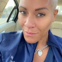 Shanae Wright's Instagram, Twitter & Facebook