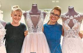 Als professionsale onlie shop für brautkleider verkaufen wir alle kleider mit top qualität und günstigem preis. Horb A N Brautkleid Suche Bei Zwischen Tull Und Tranen Horb Umgebung Schwarzwalder Bote