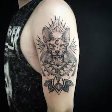 La cultura egipcia tiene muchos símbolos y figuras que quedan perfectos en el cuerpo. Tatuajes Egipcios Que Alteraran Tu Mente Tatuajeclub Com