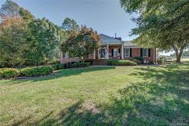 375 Eaker Rd Bessemer City Nc 28016 Mls 3330763 Redfin