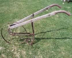 John deere or leonard andrus? 22 Antique Plows Ideas Antiques Garden Tools Farm Tools