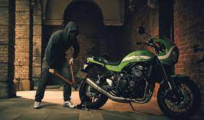 Mimpi adalah bunga tidur seseorang, mimpi juga arti bermimpi kehilangan sesuatu memiliki makna yang mengarah pada ancaman psikologis yang. Tafsir Mimpi Motor Hilang Pertanda Buruk Atau Baik Borobudurnews