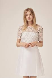 Much has been made of the colored wedding dress trend, with designers showing since i tend to be a traditionalist, i don't know if i'm totally ready yet for a black wedding dress, so i thought i'd ease into the trend with this light blush. 10 Chic City Hall Wedding Looks Weddingsonline