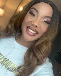 Filter VS. Non filter Honesty moment! Yes I sometimes use filters but what  the hell for? I look and feel beautiful either way. Girl my skin has  improved so much and now