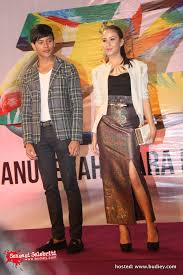 Tanpa memaklumkan bilakah tarikh sebenar perpisahan mereka, nazim berkata perkahwinan yang dibina pada 10 september 2016 itu tidak dapat diselamatkan lagi. Gambar Nazim Othman Bella Dally Di Anugerah Juara Lagu 27 Sensasi Selebriti