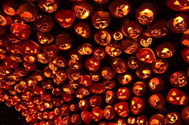 7,000 hand-carved pumpkins light up the Hudson Valley at the annual Great Jack O'Lantern Blaze - Roadtrippers