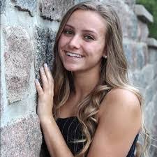 Amanda Polli's Instagram, Twitter & Facebook