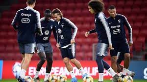 Ait el hadj, homme du match : Football Eliminatoires De L Euro 2020 Objectif Premiere Place Pour Les Bleus Dimanche Soir En Albanie