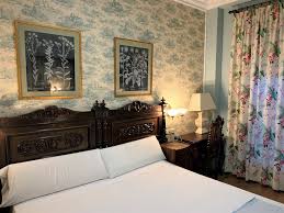 Rooms at palacete de la ochava provide a flat screen tv, a minibar, and air conditioning, and guests can stay connected with free wifi. Hotel Palacete De La Ochava Para Momentos Especiales La Mesa Habla