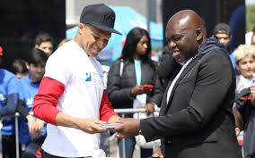 A moment with a genius and son. Les Parents De Kylian Mbappe Visceralement Attaches A Bondy Le Parisien
