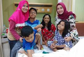 Anak Sakit Istri Pasha Ungu Dan Okie Agustina Kompak Okezone Celebrity