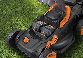 4 Best Lawn Mower For Small Yard In 2019 Experts Buyer Guide Best Lawn Mower Small Yard Lawn Mower Tractor