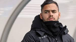 Daniel engelbrecht is the first german professional to play with a heart defibrillator inserted just under the skin of his chest. Defi Kicker Engelbrecht Ich Kampfe Weiter