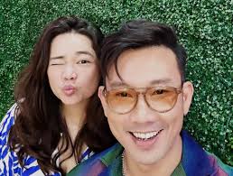 Adu Latar Belakang Pendidikan Sandra Dewi dengan Olivia Allan Istri Denny  Sumargo yang Beda Jauh : Okezone Edukasi