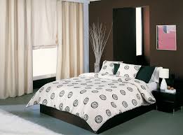 También puede ayudar a regular las temperaturas: Como Elegir Las Cortinas Dormitorio Matrimonio Perfectas