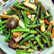 Stir Fry French Beans With Spiced Tofu Carrot And Straw Mushrooms In Garlic Sauce Asian Recipes Food French Bean