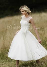 Wir lieben die 60ies ganz besonders und mit dem brautkleid im 60er jahre stil feiern und huldigen wir sie gebührend. Bildergebnis Fur Hochzeitskleid 60er Jahre Braut Brautkleid Hochzeitskleid Weiss Kurz