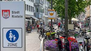 Der behördenfinder hamburg nennt ihnen für alle behördlichen und öffentlichen leistungen die zuständigen einrichtungen mit öffnungszeiten, zu beachtende dinge, gebühren und benötigte dokumente oder formulare sowie anreisehinweise. Weser Erleben Aktion Und Verkaufsoffener Sonntag Am 4 Juli In Rinteln