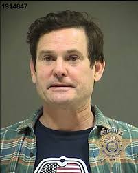 E.T. actor Henry Thomas denies claims he cheated DUI urine test