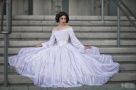 Stunning Princess Leia Ball Gown When Geeks Wed Star Wars Wedding Dress Princess Leia Dress Ball Gowns