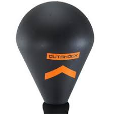 We have heavy punching bags all the way from 15kg in weight to 30kg. Punching Ball Hohenverstellbar Erwachsene Schwarz Outshock Decathlon