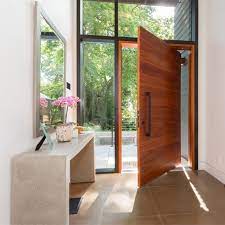 Hanya saja, bukaan pintu ini memutar dan bersumbu pada sisi atas dan bawah daun pintu. Pintu Pivot Flush Kayu Solid Mahoni Buatan Tiongkok Dengan Engsel Pivot Buy Pintu Depan Desain Kayu Jati Desain Pintu Pintu Kayu Product On Alibaba Com
