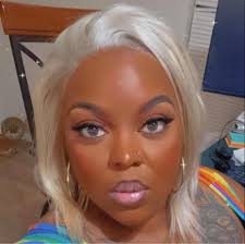 Shamitra MixingthemCandles Hester