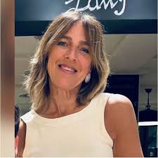 Salve a tutti! Scrivo qui perchè nel mese di gennaio andró come volontaria  in Kenia, se qualcuno di voi avesse dei vestiti estivi, sandali o scarpine  da 0 a 18 anni che