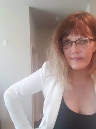 Sandy Rowley's Instagram, Twitter & Facebook