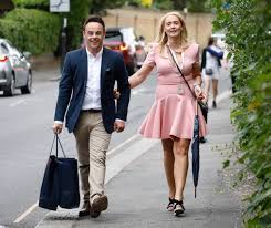Ant mcpartlin ile anne marie corbett'in aşkları hatırı sayılır etkisi olan bir şok yaratmıştı. Inside Ant Mcpartlin And New Fiancee Anne Marie Corbett S Romance After His Divorce From Lisa Armstrong