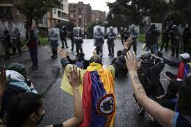 A series of ongoing protests began in colombia on 28 april 2021 against increased taxes, corruption, and health care reform proposed by the government of president iván duque márquez. Fotos Colombia Sumergida En Las Protestas Y El Abuso Policial Internacional El Pais