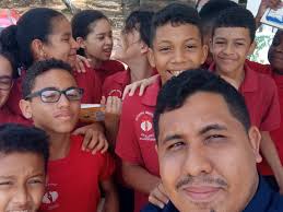 Santiago Apostol College