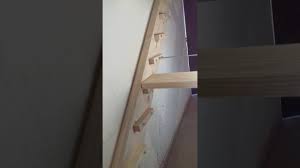 Si tu meta es ahorrar mucho dinero, puedes intentar construir o hacer una escalera de madera sencilla, bien sea que quieras construir una escalera de madera para interiores o exteriores, esta es una tarea que requiere una buena planificación, las herramientas adecuadas y los conocimientos técnicos que te daremos a continuación. Como Hacer Una Escalera De Madera Youtube