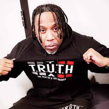 Dyan Evelyn Mackey singing the browni e song..lol Isaac Young J'Kalah  Furlow Tierra Danae Gary Enrique Bradley Lopez Pearl Fuller Kinsasha Dydell  Autumn...