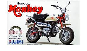 The bike is priced at £3,899 and will be available in three colours, new for 2022 pearl glittering blue (above), banana yellow, and pearl nebula red. 14127 112 Honda Monkey Mini Bike Amazon Ae Arts Crafts