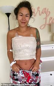 Host, jennifer christian, discusses her direction with the podcast, diary of a fly fit mommy. 29 Year Old Fitness Model Develops Breast Implant Illness And Has Reversal Surgery Express Digest