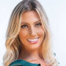 Jessea Wiedeman (@jesseabythesea) • Instagram photos and videos