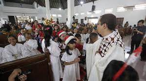 Berikut adalah kumpulan ucapan natal dalam bahasa inggris yang dapat disampaikan kepada keluarga, sahabat, maupun sanak saudara. Kumpulan Ucapan Selamat Natal 2020 Dalam Bahasa Jawa Krama Untuk Dikirim Lewat Whatsapp Tribun Jogja