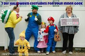 7 Diy Halloween Costumes For Geeks Mario Halloween Costumes Mario Bros Costume Family Halloween