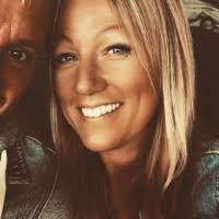 40+ profiler som matchar ”Linda Lundgren”