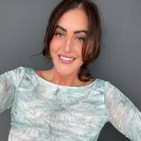 Katrina Boyle's Instagram, Twitter & Facebook