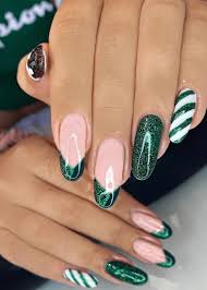 Share to twitter share to facebook share to pinterest. 50 Christmas Nail Designs Guaranteed To Bring Joy Social Beauty Club