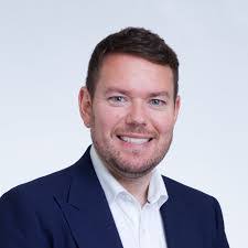 Ian Nisbet's Instagram, Twitter & Facebook