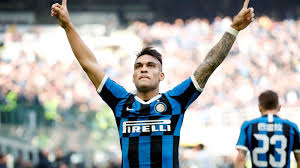Fotbalul este un sport indragit de miliarde de oameni din intreaga lume. Lautaro Martinez El E Cel Mai Bun JucÄtor Din Lume Primul 11