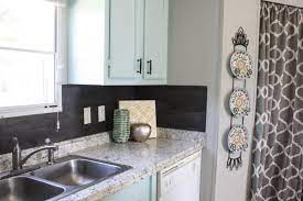 Pvc backsplash features a traditional 4 crosshatch silver pattern. Our 40 Backsplash Using Vinyl Flooring Re Fabbed