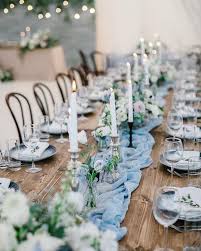 Dusty Blue Mountain Wedding Inspiration Mesas De Boda Decoracion Mesas Boda Centros De Mesa Para Boda