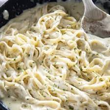 Best Homemade Alfredo Sauce The Salty Marshmallow Recipe Homemade Alfredo Chicken Alfredo Recipes Alfredo Sauce Recipe Homemade