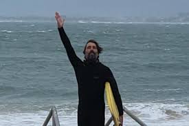 Caparica chora morte de João Manarte, pioneiro do bodyboard - Cm ao Minuto  - Correio da Manhã