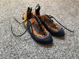 Finale is a snug, comfortable and easy to wear climbing shoe. Fs La Sportiva Finale Size 41 5